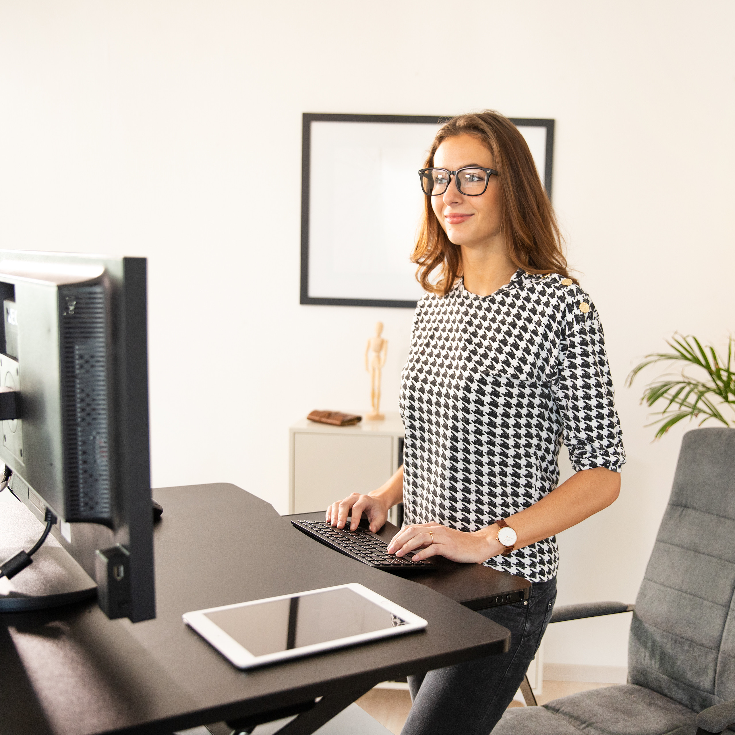 Sitz-Steh-Schreibtischaufsatz Sit-Stand Workstation Steharbeitsplatz Aufsatz