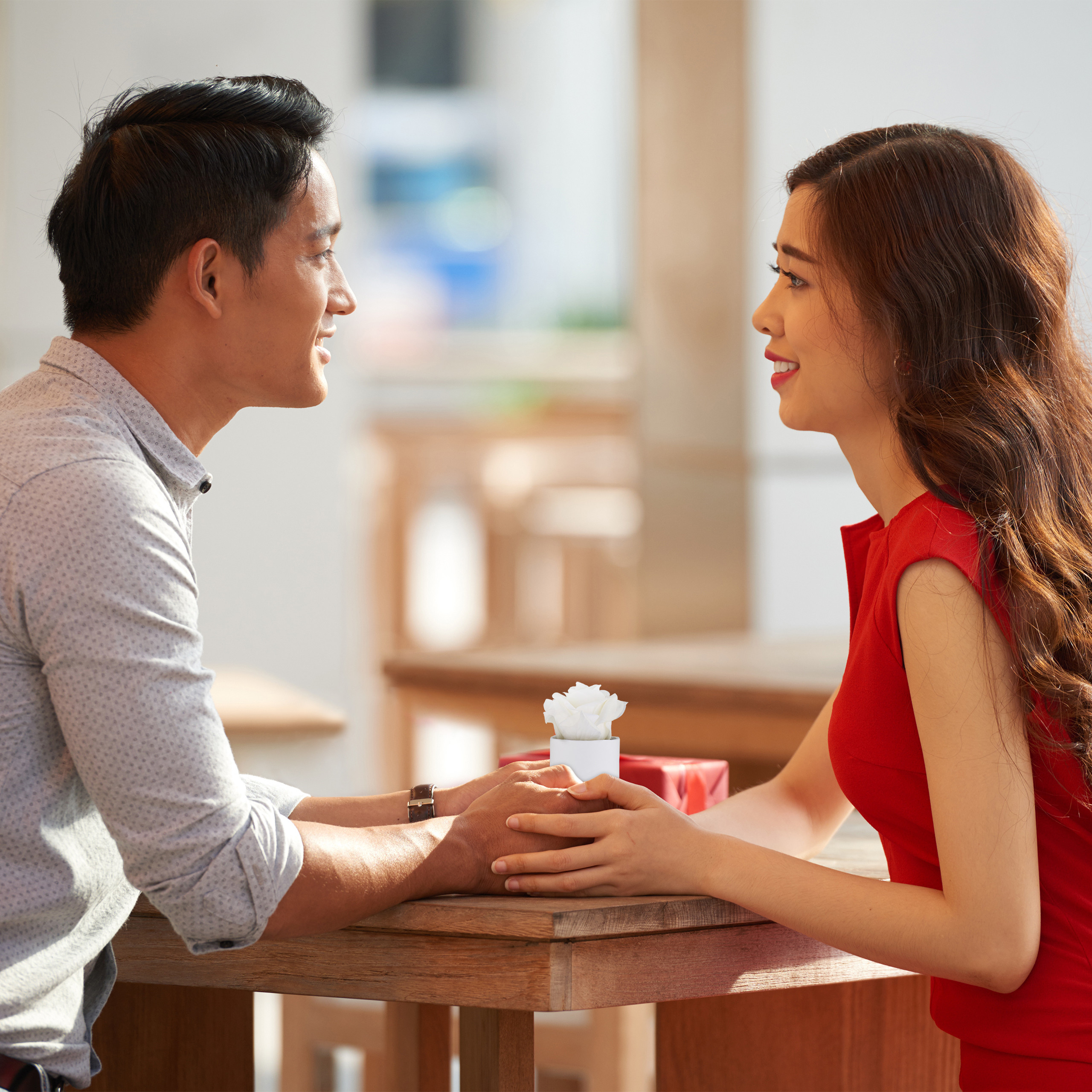 Rosenbox Flowerbox 1 Rose, Bouquet Box rund, Rosebox weiß, Kunstrose