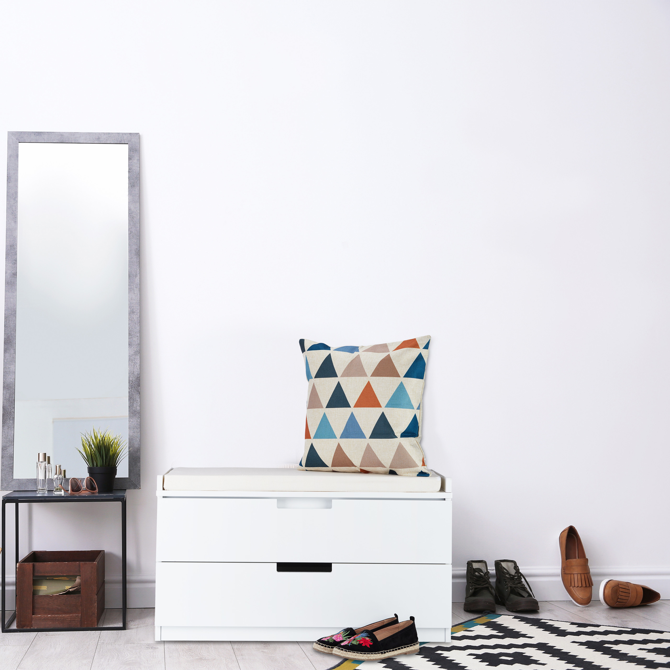 Sitzkommode Garderobenbank Schuhbank Flurkommode Schubladen weiß