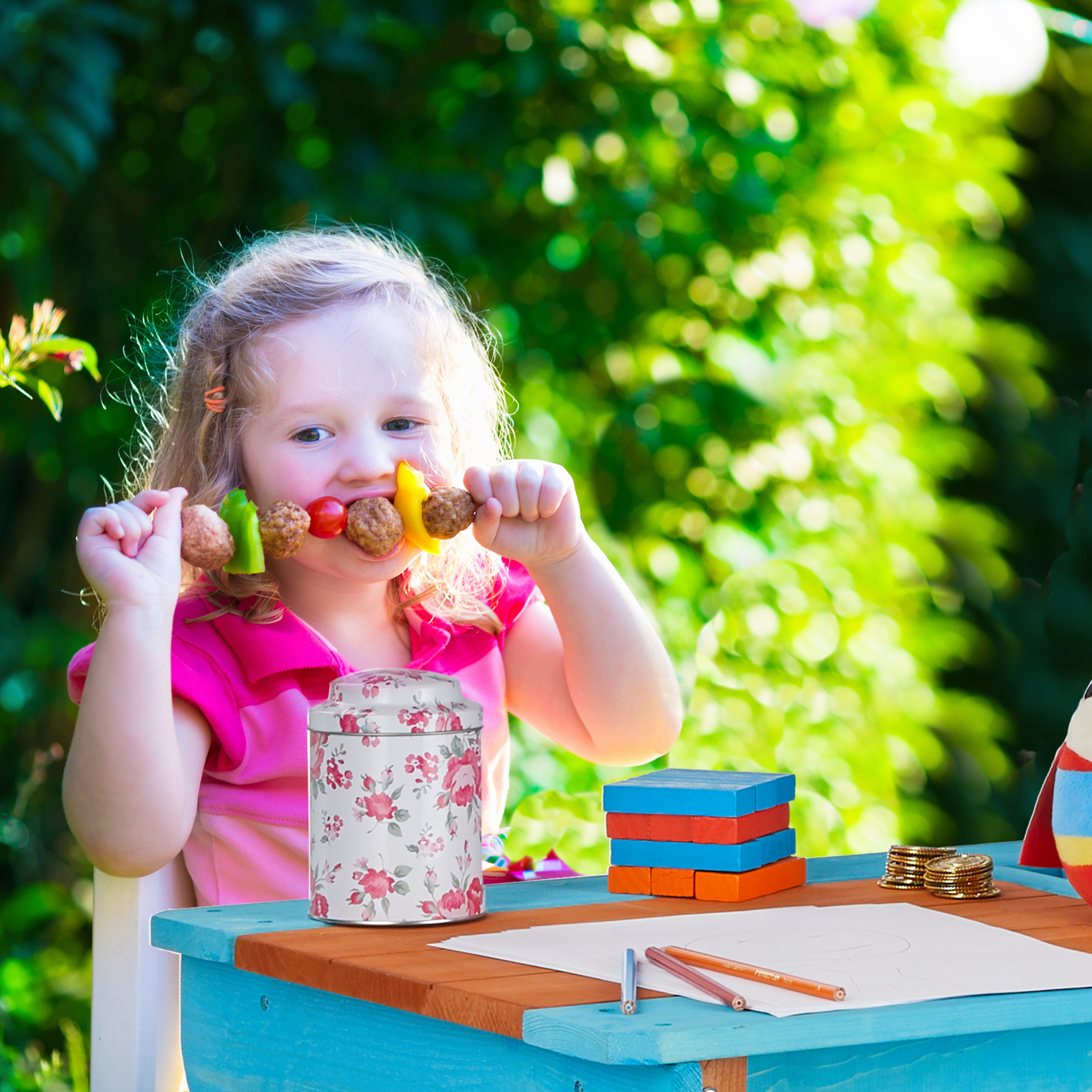 Kindersitzgruppe Garten Spieltisch + Schirm Sitzgarnitur Holz