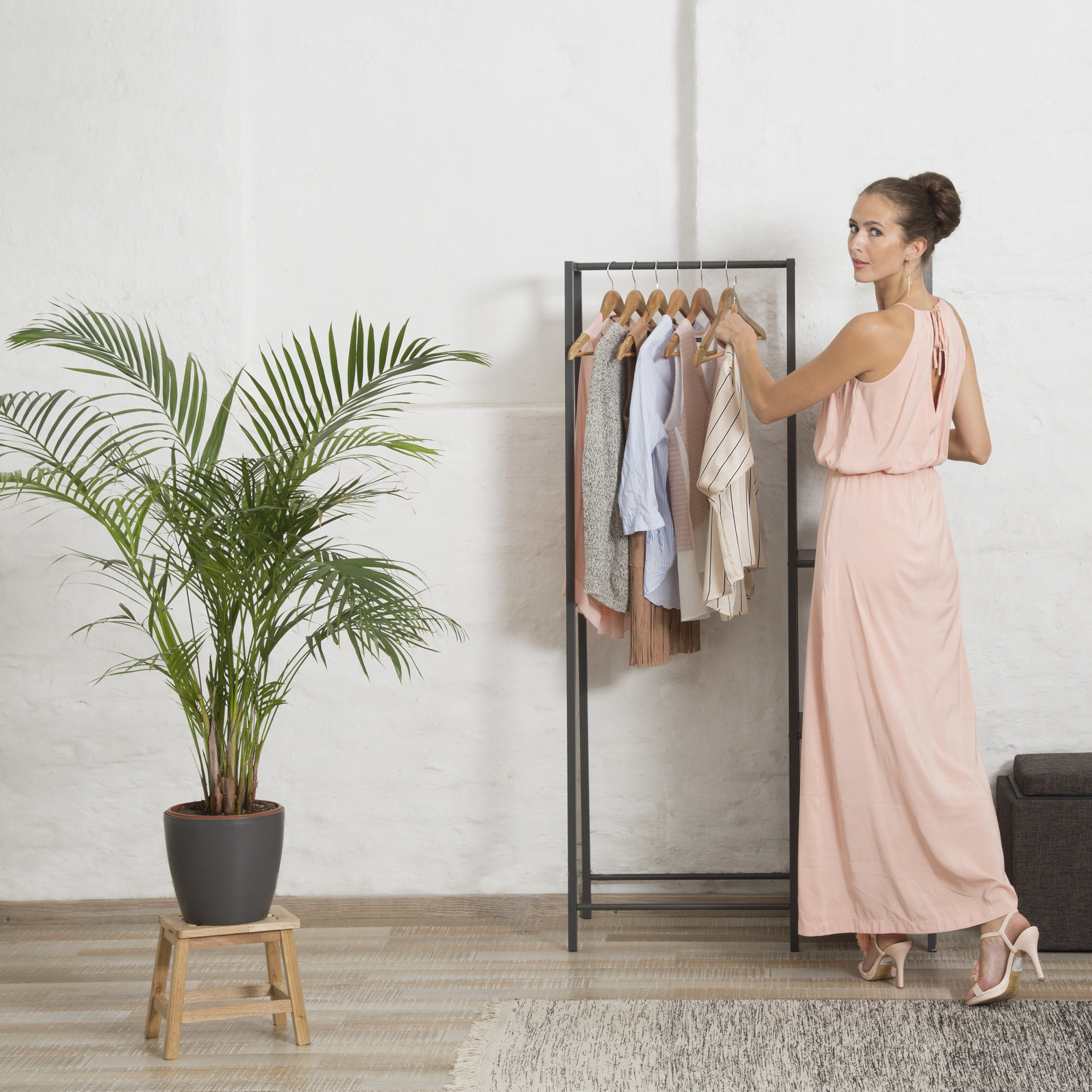 TRITTHOCKER HOLZ TRITTSTUFE Kinderhocker natur Blumenhocker Walnuss